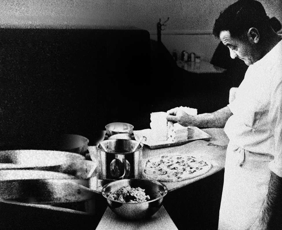 Lakeside pizza making
